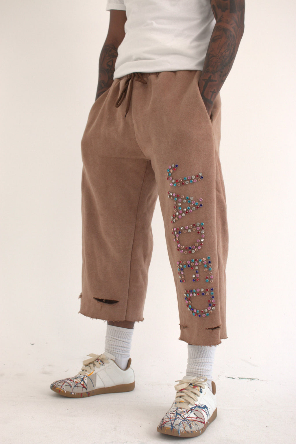 STONED BROWN SHORTS