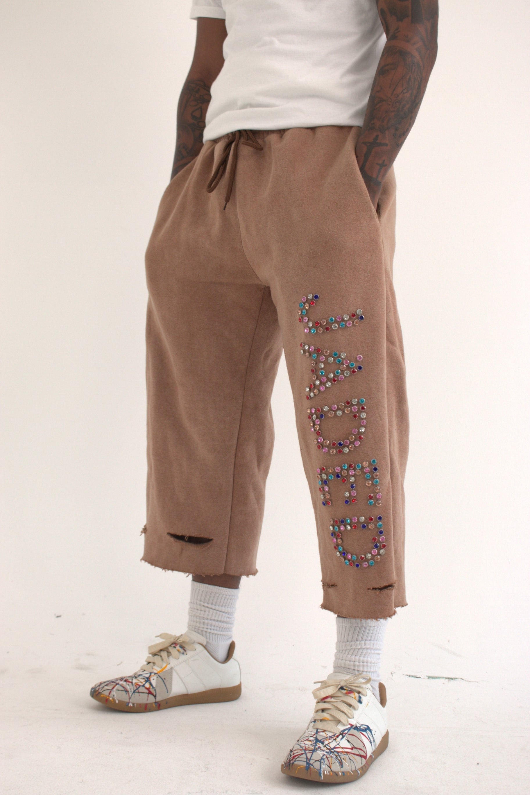 STONED BROWN SHORTS